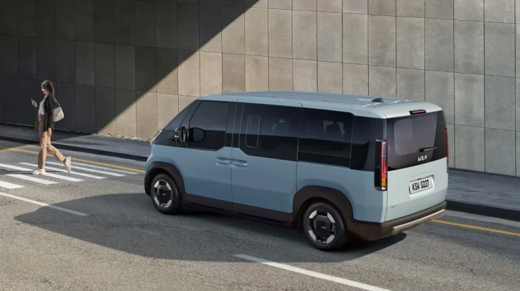 Kia PV5, Mobil Penumpang Komersial Futuristik Gebrak Pasar Kendaraan Listrik