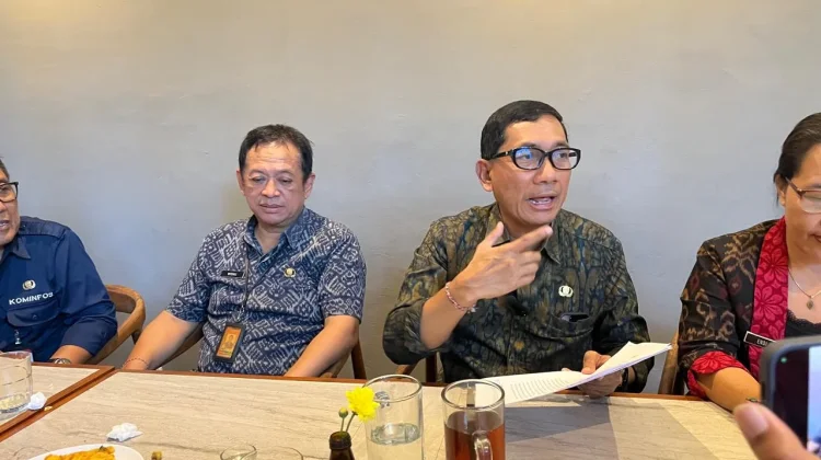 Pemkot Denpasar Berlakukan WFH, ASN Telat Respon Terancam Sanksi
