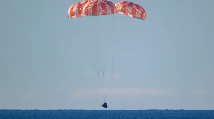 Kru Artemis II Kembali ke Bumi: Kenapa Tidak Terbakar saat Masuk Atmosfer Bumi?