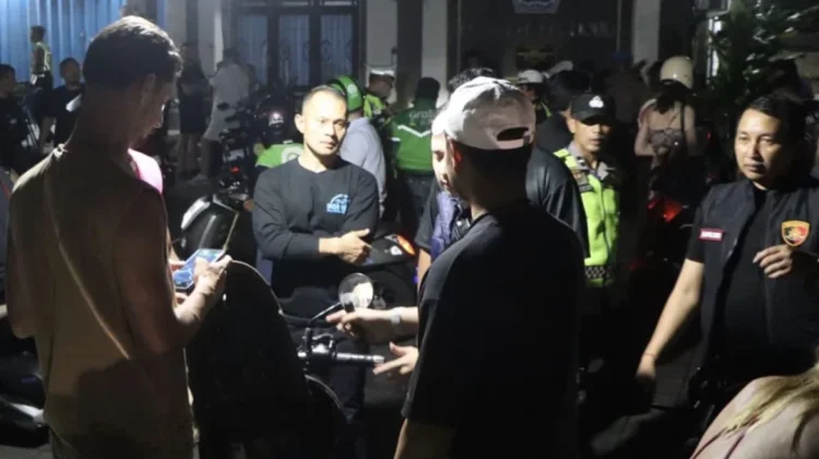 Hunting Dini Hari, Polres Badung Tindak 25 Pelanggar di Canggu
