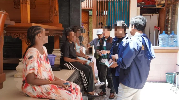Perkuat Pengawasan , Imigrasi Ngurah Rai Jaring Belasan WNA
