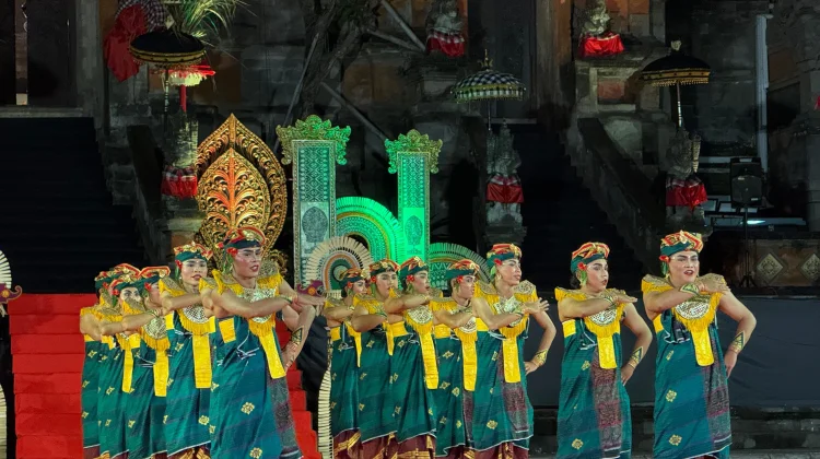 Pementasan Tari Janger “Tegal Suci” Warnai Pekan Budaya Gianyar