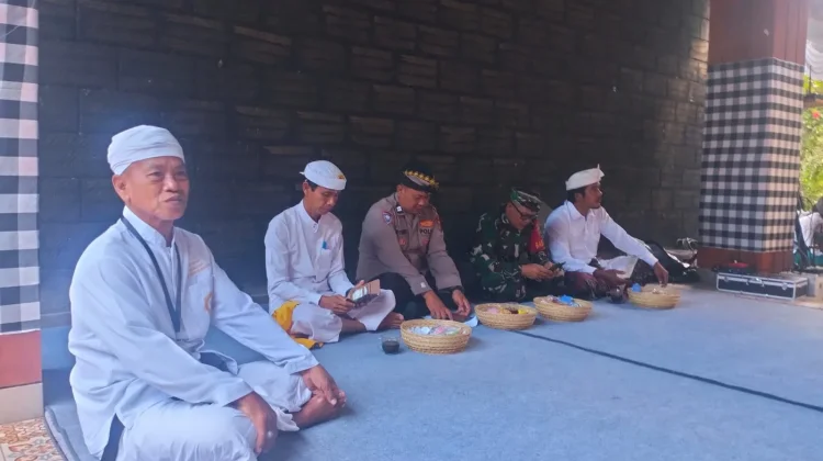 Polsek Dawan Hadiri Kegiatan Pewintenan di Desa Pikat