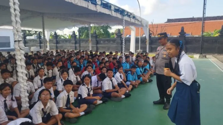 Polsek Kuta Utara Manfaatkan Jumat Curhat Cegah Kenakalan Remaja dan Bullying
