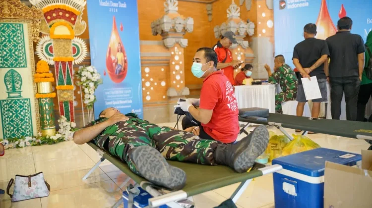 Bank Mandiri Gelar Donor Darah Massal di Bali