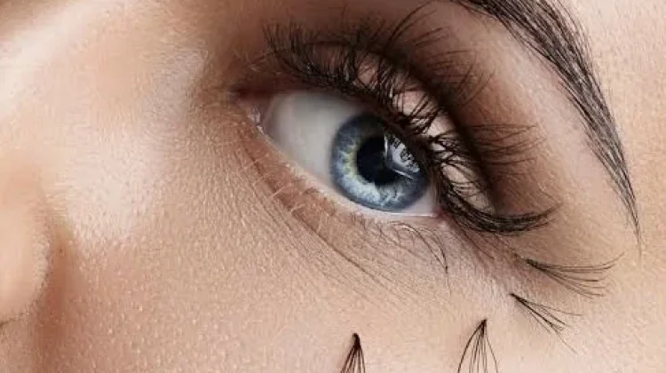 Tips Cluster Lashes untuk Tampilan Rapi dan Natural