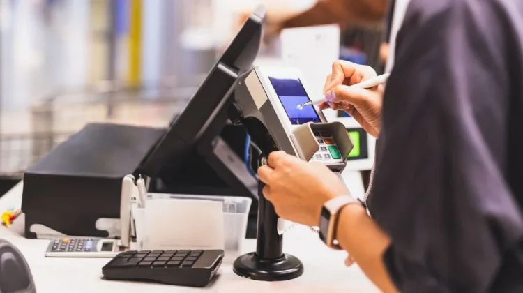 Menjamin Hak Konsumen, UMKM Perkuat Transparansi Produk di Era Digital