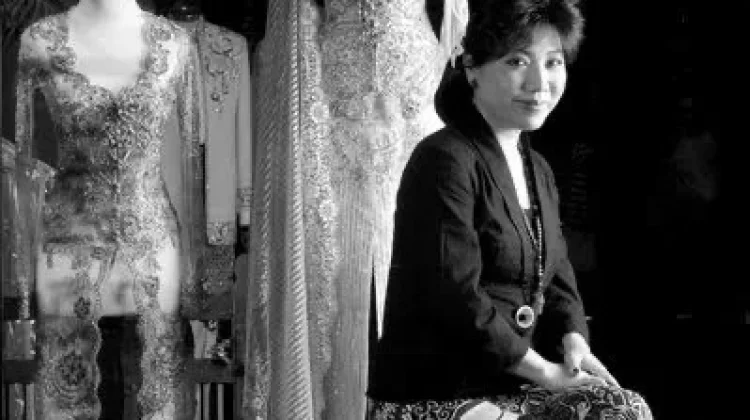 Anne Avantie: Menjahit Kekuatan Perempuan lewat Kebaya