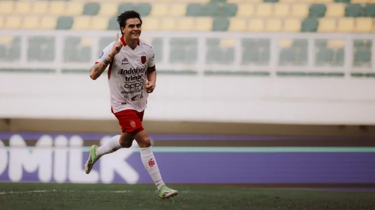 Bali United Curi Tiga Poin di Kandang Persita