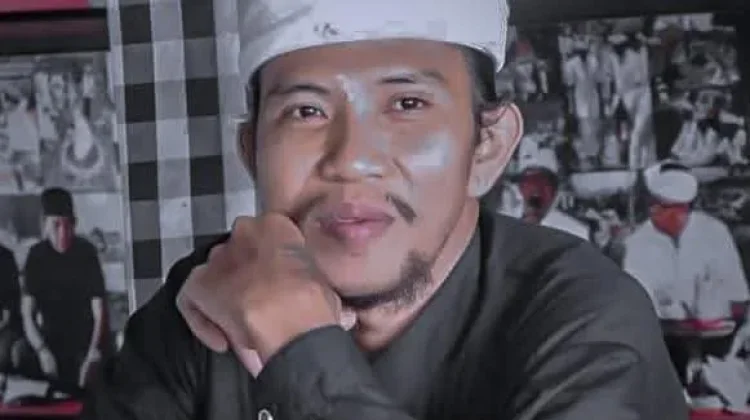 Senger, Seniman Bondres yang Menemukan Cinta dari Keterpaksaan