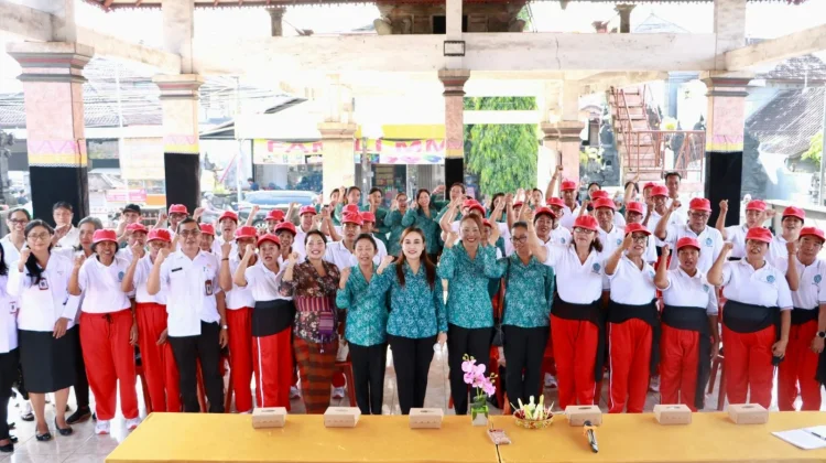 Ayu Kristi Tutup Posyandu Paripurna di Denpasar Utara