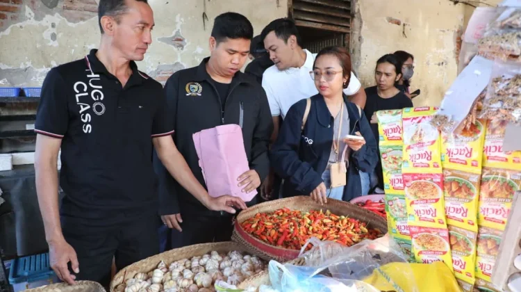 Sidak Pasar Kreneng, Harga Stabil dan Stok Aman