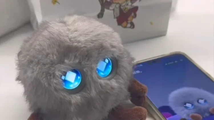 Robot Plush AI Buatan Huawei Sebagai Teman Berkendara