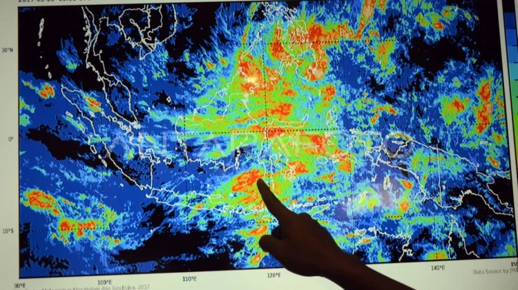 Informasi Cuaca Terkini Penting Dukung Kesiapsiagaan Bencana
