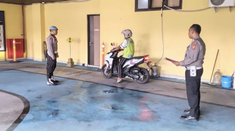Propam Polres Badung Cek Satpas hingga SPKT Pastikan Layanan Masyarakat Optimal