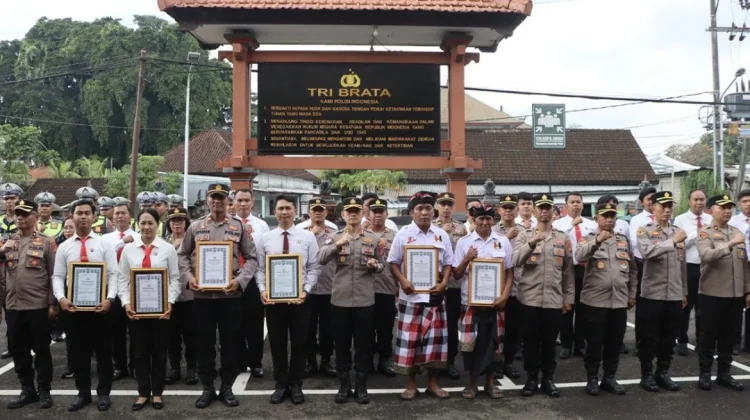Puluhan Personel Polres Badung Terima Penghargaan atas Dedikasi Tanpa Batas