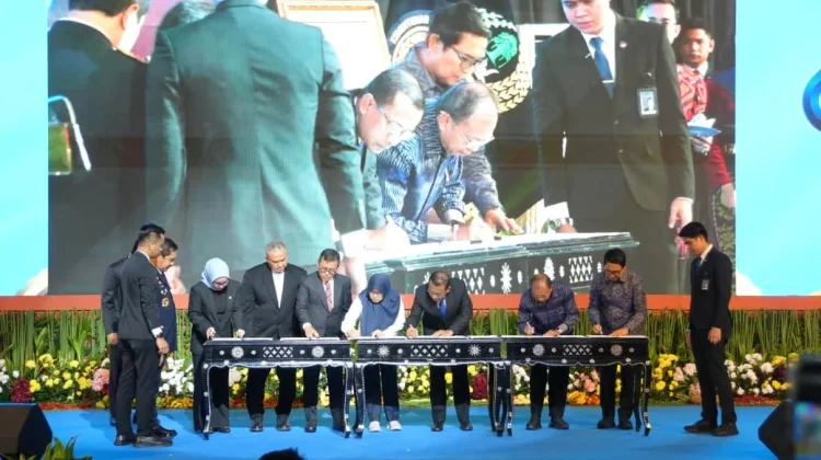 Gubernur Koster dan Menteri Imipas Teken MoU, Perkuat Keimigrasian di Bali