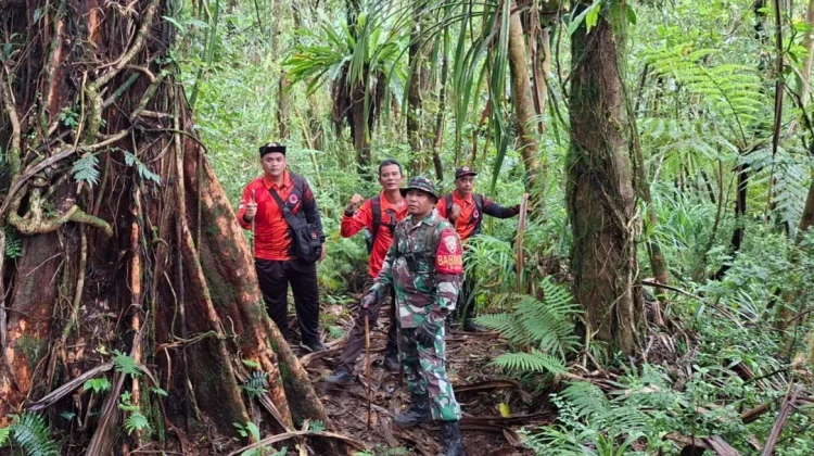 Pendaki Hilang di Gunung Batukaru, Babinsa Jegu Perkuat Operasi SAR Gabungan