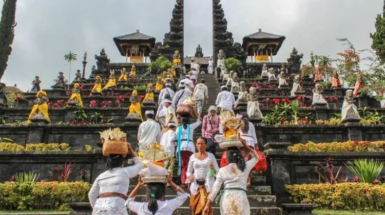 Makna Hari Raya di Bali: Lebih dari Sekadar Perayaan