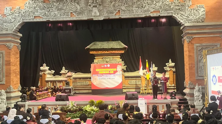 Lulusan SMK Wira Bhakti Denpasar Didominasi Siswa Siap Kerja