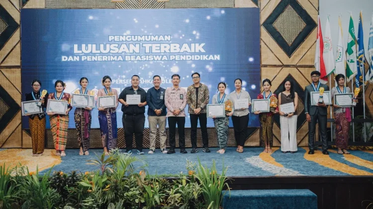 SMK Kesehatan Bali Medika Denpasar Gelar Pengambilan Sumpah Asnakes