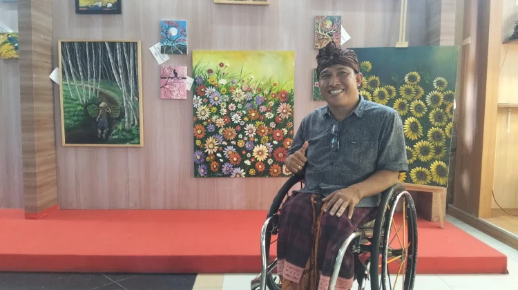 Seniman Disabilitas Tampil di Pameran IKM Bali Bangkit