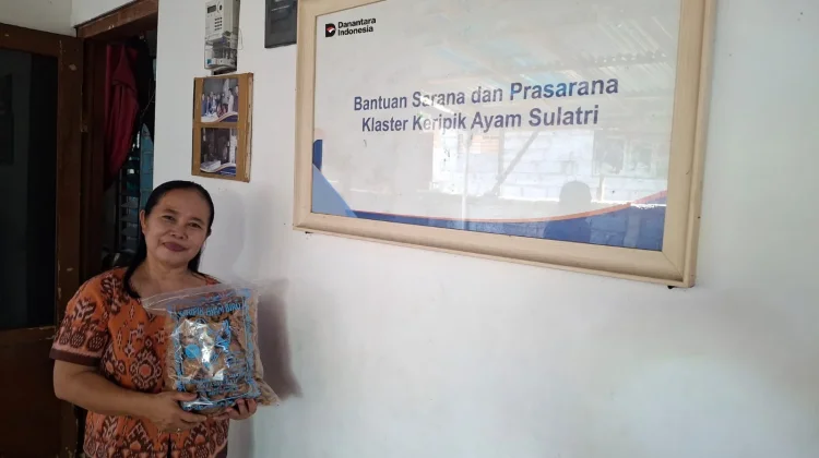 Usaha Keripik Ayam Biru di Denpasar Terus Berkembang Berkat Klasterku Hidupku BRI