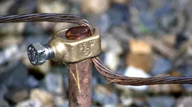 Jangan Sepelekan Grounding Listrik Demi Keselamatan Rumah!