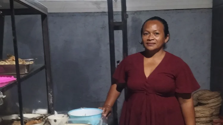 Warung Nasi Mencedok Kuliner Favorit Warga Denpasar Timur