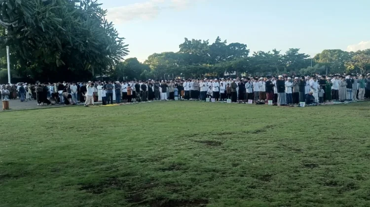 Personel Polres Klungkung Laksanakan Pengamanan Sholat Iduladha 1447 H