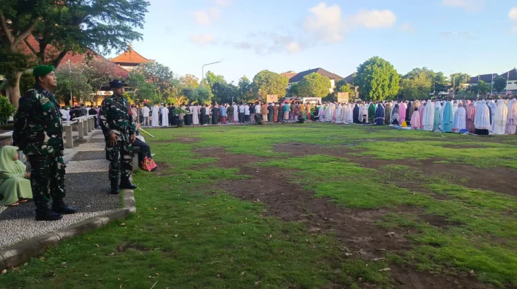Kodim Klungkung Kerahkan Personel Amankan Sholat Iduladha