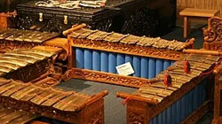 Mengenal Gendèr Sebagai Alat Musik Tradisional Gamelan Nusantara