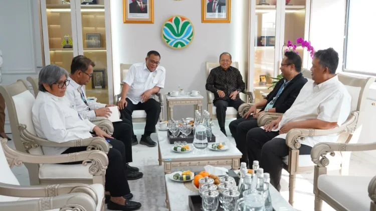 Gubernur Koster dan Menteri LH Satukan Langkah Atasi Sampah di Bali