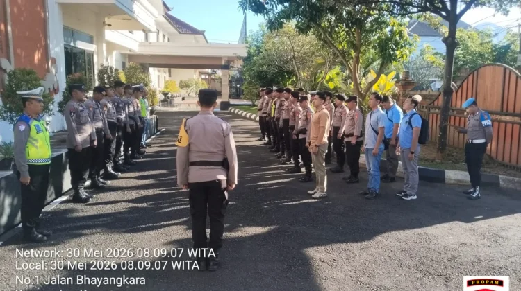 Propam Karangasem Cek Kesiapan Personel Piket