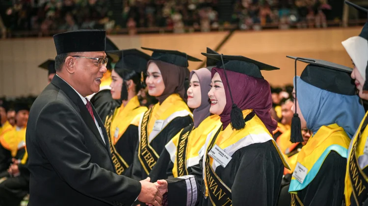 Menteri LH Tantang Gen Z Pimpin Transformasi Ekonomi Hijau Lewat ‘Green Jobs’