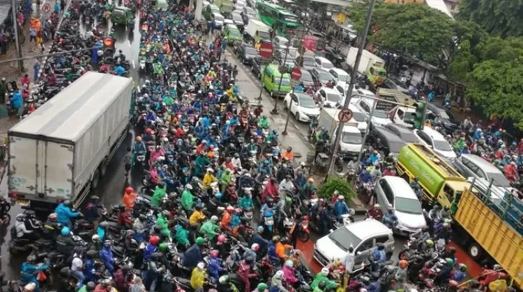 Ini Penyebab Motor Mendominasi Jalanan Indonesia