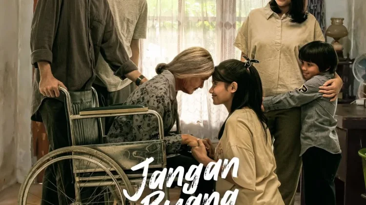 Film Jangan Buang Ibu : Kasih Ibu Sepanjang Masa, Kenapa Anak Lupa?