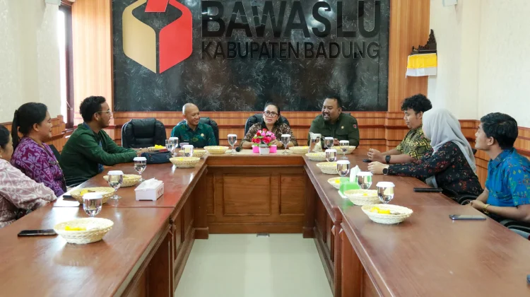 Bawaslu Bali Dorong Perekaman E-KTP dan Literasi Politik Dini