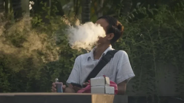 Penggunaan Rokok Elektronik pada Remaja kian Meningkat