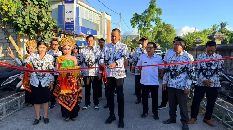 Wabup Klungkung Ajak Guru Cetak Generasi Berkarakter