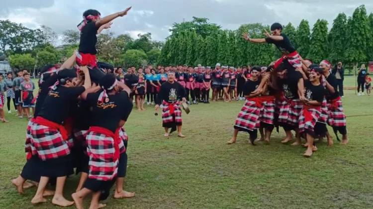 Jantra Tradisi Bali Ruang Edukasi dalam Pesta Kesenian Bali