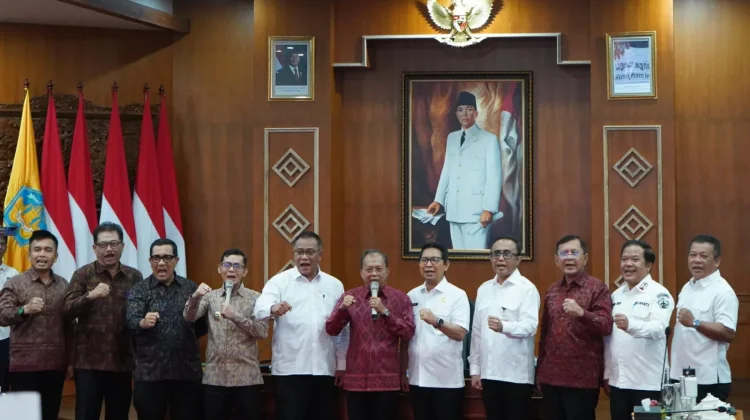 Bali Deklarasikan 100 Persen Memilah Sampah