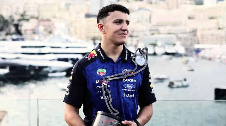 Isack Hadjar Waspadai Karakter Sirkuit GP Barcelona
