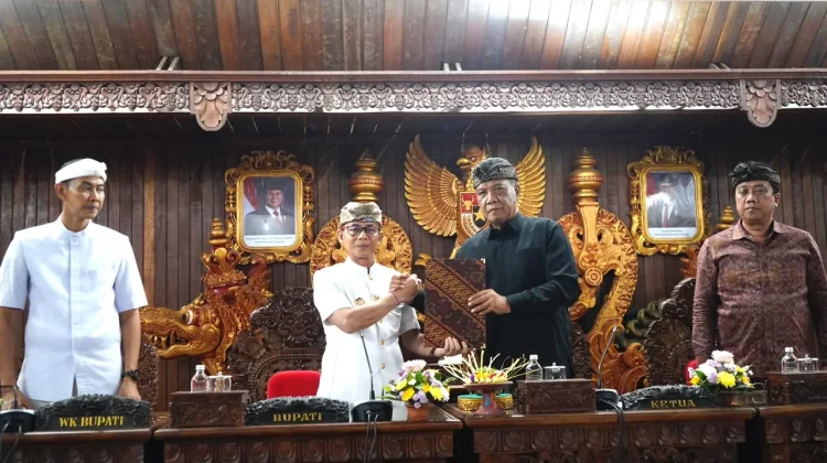 Bupati Satria Hadiri Paripurna DPRD, Bahas Ranperda Pedoman Pemberian Nama Jalan