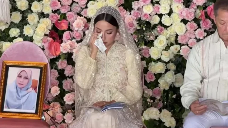Momen Penuh Haru Qur’an Recitation Jennifer Coppen, Sosok Wanita ini Jadi Perhatian