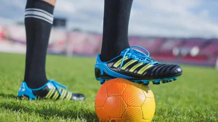 Membedah Teknologi dan Regulasi Ketat Sepatu Para Bintang di Piala Dunia 2026