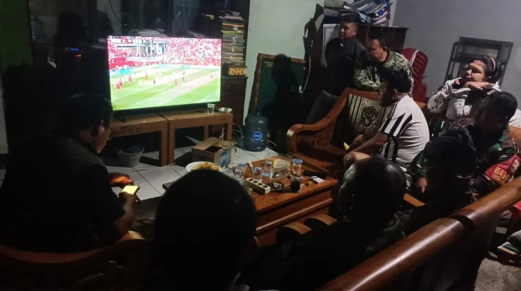 Kodim Tabanan Perkuat Komsos Kreatif Lewat Nobar Piala Dunia