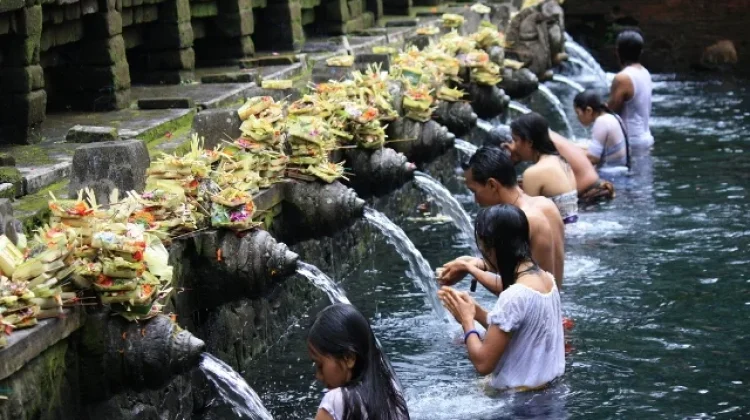 PHDI Bali: Silaturahmi dan Rekreasi Jadi Tradisi Umanis Galungan