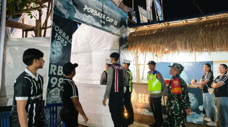 Polsubsektor Lembongan Amankan Turnamen Bola Voli Porbaja Cup III