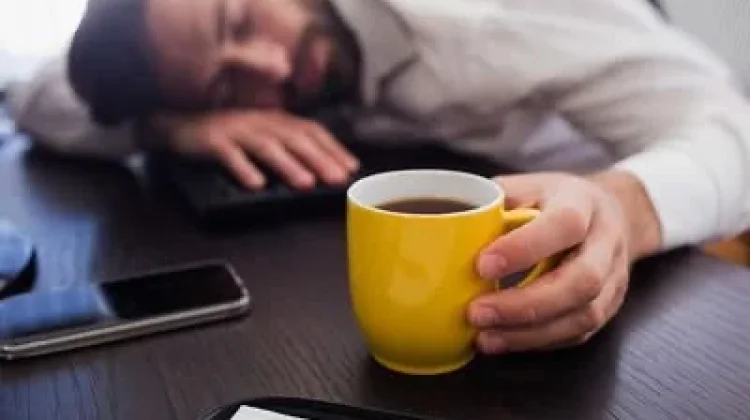 Apa Itu Coffee Nap? Ketahui Manfaat dan Cara Melakukannya dengan Benar